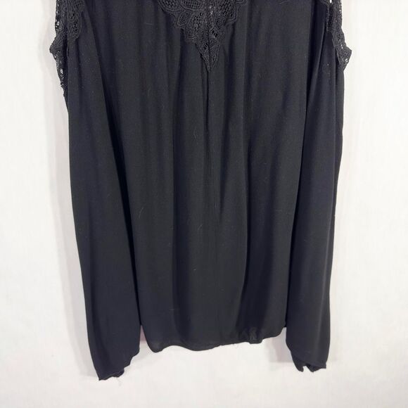Torrid Plus Size 1X Top Black Sleeveless Lace Top Dramatic Keyhole Knit 786 - Picture 4 of 8